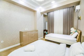 Apartment DeLuxe in the Centre - Baku - 0