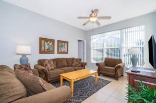 Newly Renovated Close to Disney w Private Pool - 3