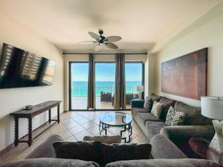 Beach Bliss Retreat Beachfront Condo - 5