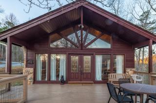 Heavenly View, Hot Tub, 3 King Beds, Pool Table - Gatlinburg - 1