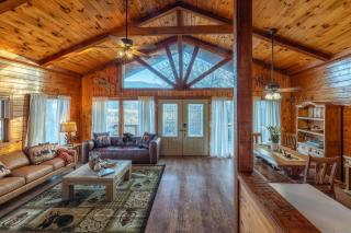 Heavenly View, Hot Tub, 3 King Beds, Pool Table - 8