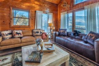 Heavenly View, Hot Tub, 3 King Beds, Pool Table - 7