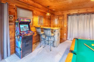 Heavenly View, Hot Tub, 3 King Beds, Pool Table - 5