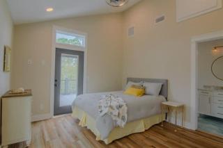 Canal- Bay Front family home 5-bedroom Sleeps 18 POOL coming soon Boat Dock - St. George Island - 4