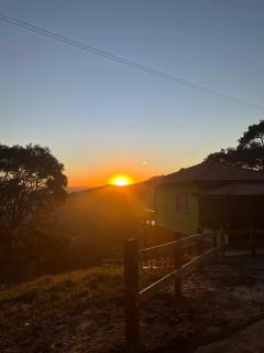 Chalé Mirante Da Colina 9, com hidromassagem privativa, café da manhã e piscina - Córrego do Bom Jesus - 2