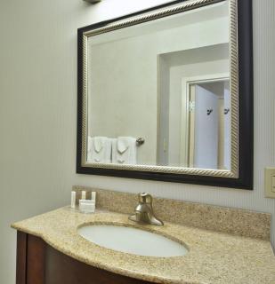 Courtyard by Marriott Gulfport Beachfront - Gulfport - 1