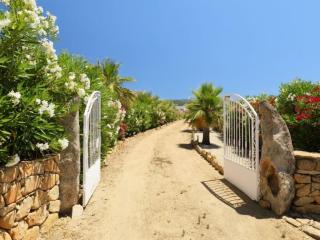 Villa Enga: with pool, in front of the sea and in the middle of wineyards - Badesi - 8
