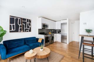 75-2D NEW Prime UES W&D Balcony Elevator - New York - 9