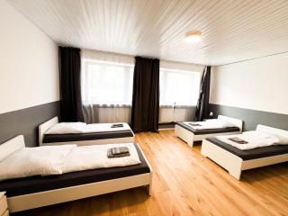 Krefeld House - 20 Min to DUS AIRPORT & MESSE - Krefeld - 1