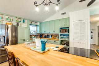 Crappie Fishing On Site! Lake Tawakoni Escape - 3