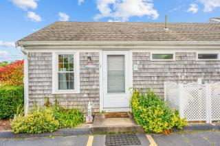 Seaside Cottages - Cottage 01 - Coastal Haven - 1