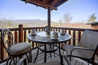Authentic Cabin, View, 5 King Bed, Theater, Sleeps 17, Hot Tub - 3