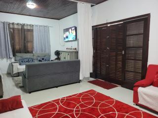 Casa Terrea com piscina e churrasqueira pertinho da praia para ate 34 hospedes - Itanhaém - 1
