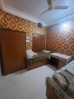 Narmada Guest House - Indore - 0