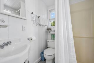 Seaside Cottages - Cottage 12 - Seas The Day - South Yarmouth - 1