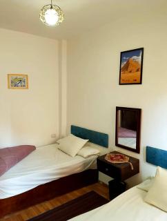 G Hostel inn pyramids - 7