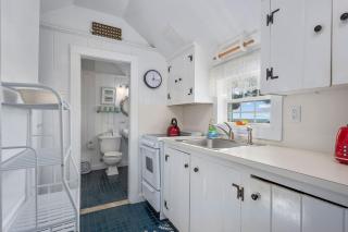 Seaside Cottages - Cottage 11 - The Whale Watch - 3