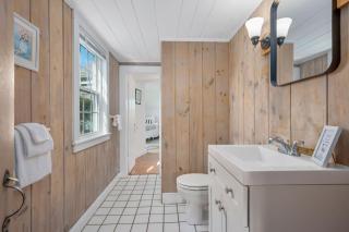Seaside Cottages - Cottage 08 - Shell Cottage - South Yarmouth - 2