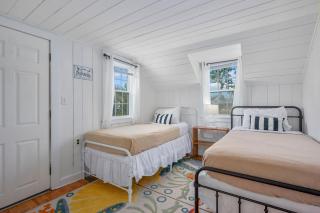 Seaside Cottages - Cottage 08 - Shell Cottage - South Yarmouth - 1