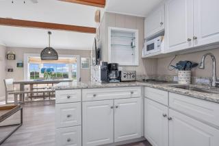 Seaside Cottages - Cottage 09 - The SeaBreeze - South Yarmouth - 2