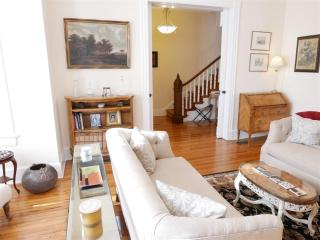 Stately Single Family Home in Shaw - Washington - 6