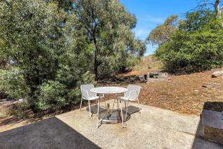 Snowbird 1 - Charming 2BR Townhouse l Lake Views l Air-Con l Off-Street Parking - Cataratas de Vitória - 1