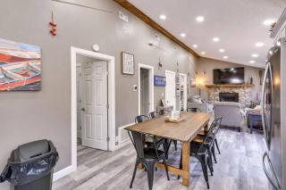 Private Dock Sunrise Beach Home - Sunrise Beach - 1