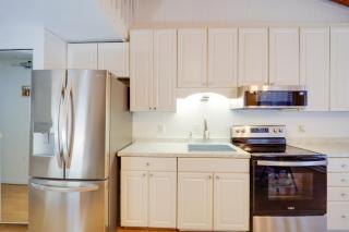 Less Than 1 Mi to Beech Mountain Resort Comfy Condo - Beech Mountain - 1