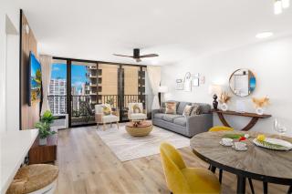 Waikiki Banyan Fabulous Ocean View Condo with Free Parking - Honolulu - 2