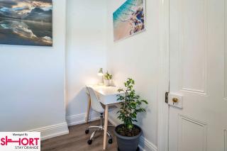 One Bedroom Apartment on Summer/ No.2 near CBD - Orange - 5