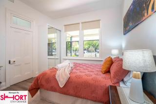One Bedroom Apartment on Summer/ No.2 near CBD - Orange - 1