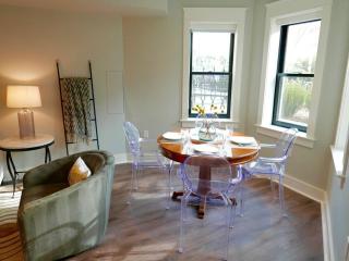 Stunning Logan Circle Apt - With Parking - 1