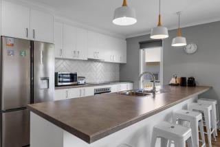 Salt and Sea Abode - 8