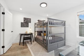 1st Flr Nashville Escape Downtown & Top Spots - 2