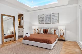 Upscale Multi-Level Home Rooftop & Game Room Fun - Nashville - 5