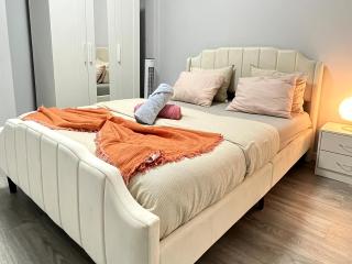 Chachino Guesthouse -5 Mins walk to Train & Bus Station - Agualva - 5