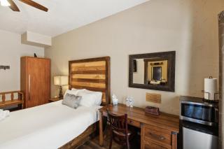 Zion Cliff Lodge - 1