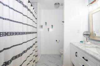 Lovely Townhome - Shoreline Towers WALK beach Pool - Destin - 4