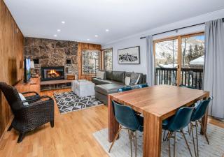 4479 Timber Falls 2001 - 2