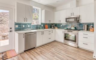 Harbor Lights 4 - Whale Watcher's HavenFamily Fun - Depoe Bay - 1