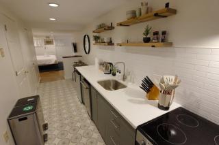 Tropical Paradise by the Park - Washington - 9