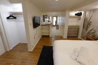 Tropical Paradise by the Park - Washington - 4