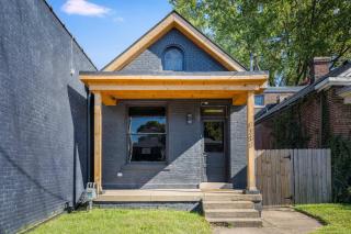 Unique Black Home in the Heart of Shelby Park - Louisville - 0