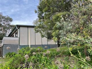 Holiday Across from the Park - Cape Paterson - 0