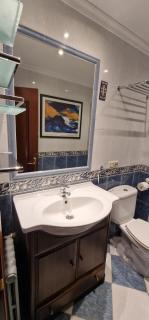Ezcurdia 40 - Con garaje, Wifi, Calefacción, 4 pax - Gijón - 2
