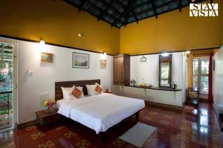 StayVista at Green Pastures - Bonfire and Views - Somvārpet - 7