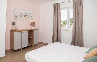 Sun-Kissed Apartment - Skradin - 1