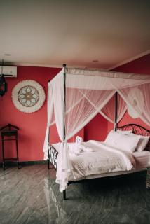 Luxury 2BR Ubud Villa with Infinity Pool and Jungle Views - Penginyahan - 7