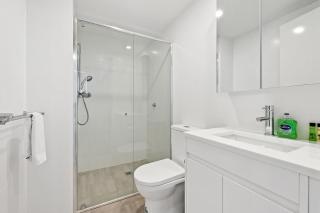 Modern 2Beds 2Baths APT at Sherwood with PAKING - 2
