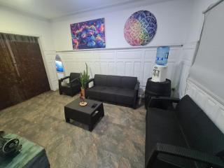 Oculto Hostel - 3
